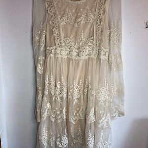 Cream/ white lace long sleeve dress